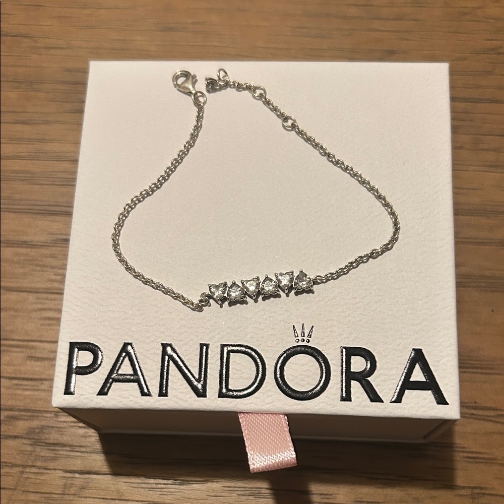 Pandora Silver Bracelet with Sparkling Hearts 7.9in